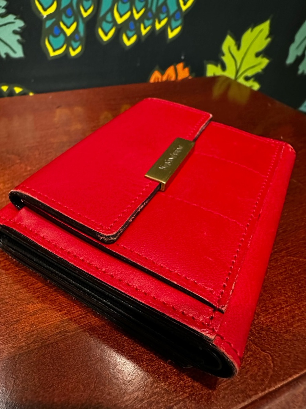 Vintage Yves Saint Laurent Red Leather Wallet Gold Logo Bar Compact YSL - Picture 6 of 10